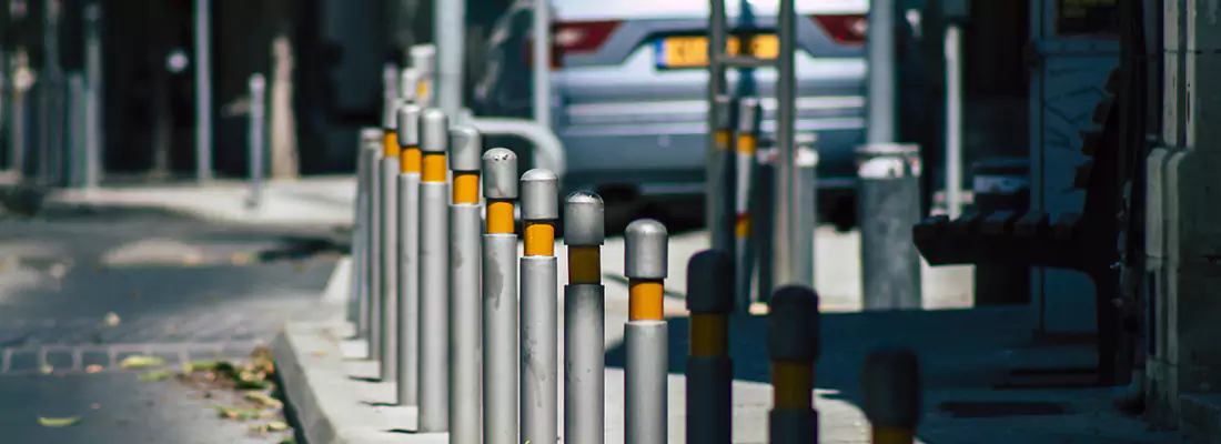 Safe and Convenient Retractable Barrier Column Systems for Properties in South Bradenton, FL